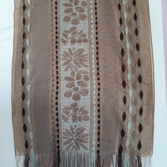 Scarf - Picture 2 of 7